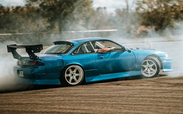 Nissan Silvia S14 drifting